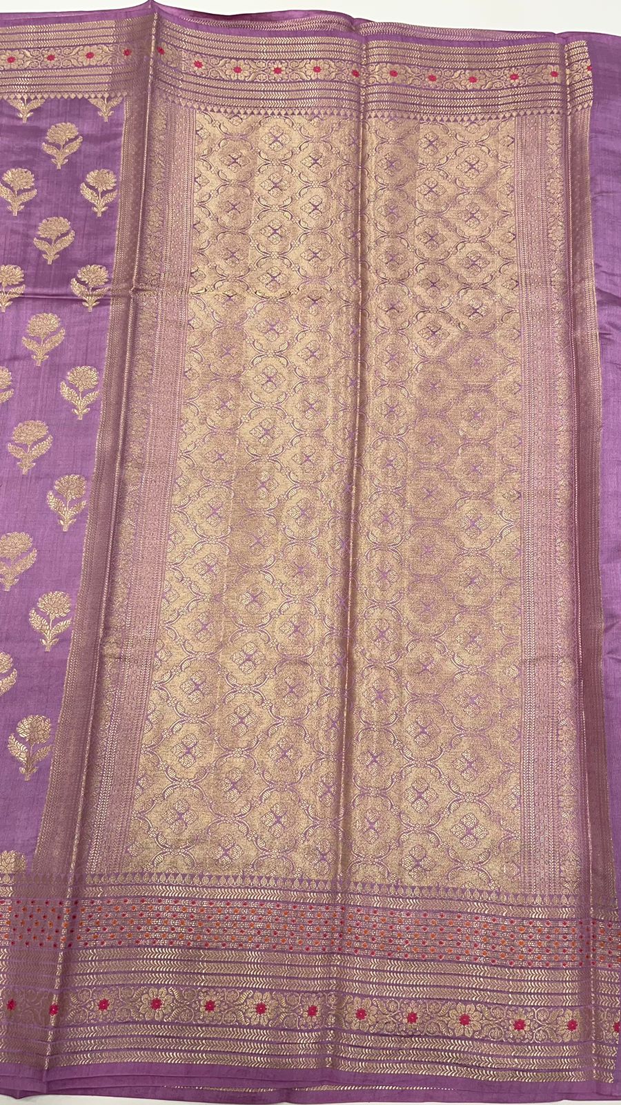 Royal Elegance: Faishana's Exquisite Light Purple Pure Chiniya Silk Gold Floral Zari Booti with Minakari Border & Purple Blouse