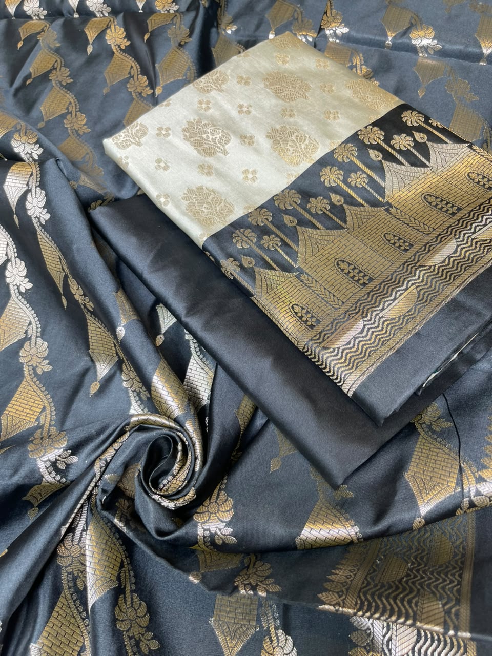 Pista Green Katan Silk Floral Zari Boota Contrast Black Ghat Border Banarasi Suit and Aada Jaal Dupatta 800ARS_KSG1