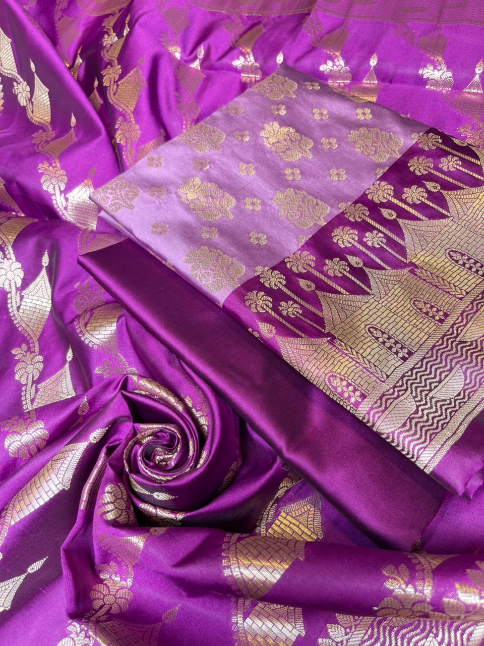 Lavander Katan Silk Floral Zari Boota Contrast Purple Ghat Border Banarasi Suit and Aada Jaal Dupatta 800ARS_KSG5