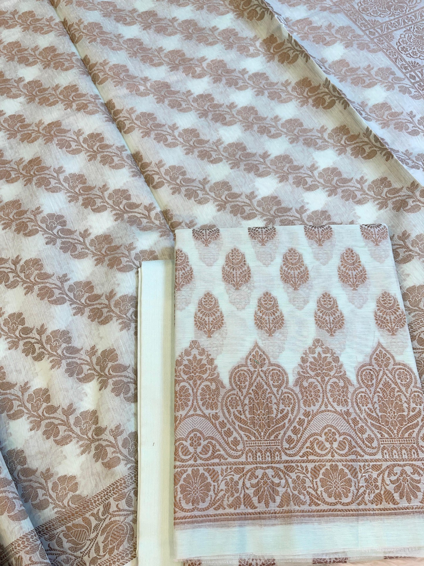 Off white Cotton Floral Resham Zari Booti Banarasi Suit 800SHL_PV7