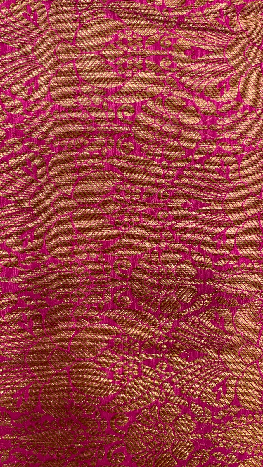 Radiant Elegance: Faishana Pure Silk Handloom Hot Magenta Munga Silk Minakari Copper Zari Booti Saree with Magenta Blouse