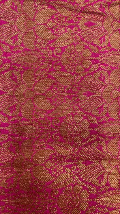 Radiant Elegance: Faishana Pure Silk Handloom Hot Magenta Munga Silk Minakari Copper Zari Booti Saree with Magenta Blouse