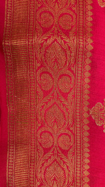 Timeless Elegance: Faishana Pure Silk Handloom Red Munga Silk Minakari Zari Booti Banarasi Saree with Small Zari Border & Red Blouse