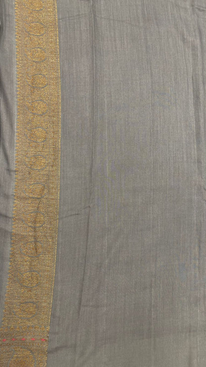Exquisite Elegance: Faishana Pure Silk Handloom Grey Munga Silk Banarasi Saree with Aada Copper Zari Diagonal Mina Booti with Paisley Zari Border and Grey Blouse Piece