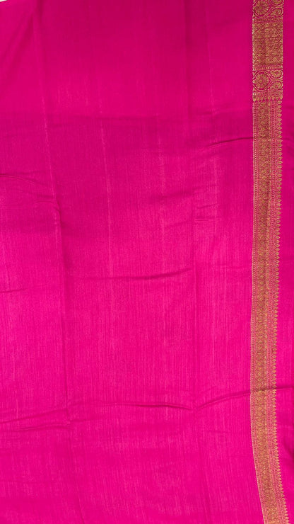 Faishana Pure Silk Handloom Red Muga Silk Zari Mina Floral Booti Contrast Magenta Anchal Copper Zari Border Banarasi Saree with Magenta Blouse