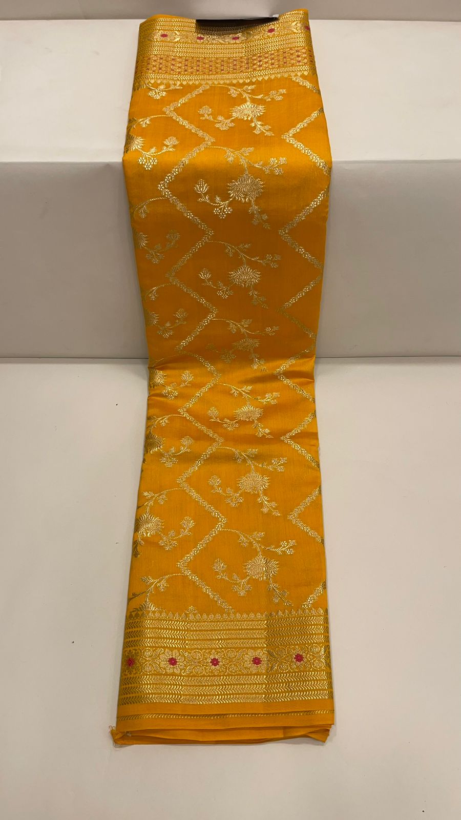 Golden Elegance: Faishana's Exquisite Pure Silk Handloom Gold Chiniya Silk Zari Tilfi Jaal Zig-Zag Saree with Minakari Zari Border and Gold Blouse