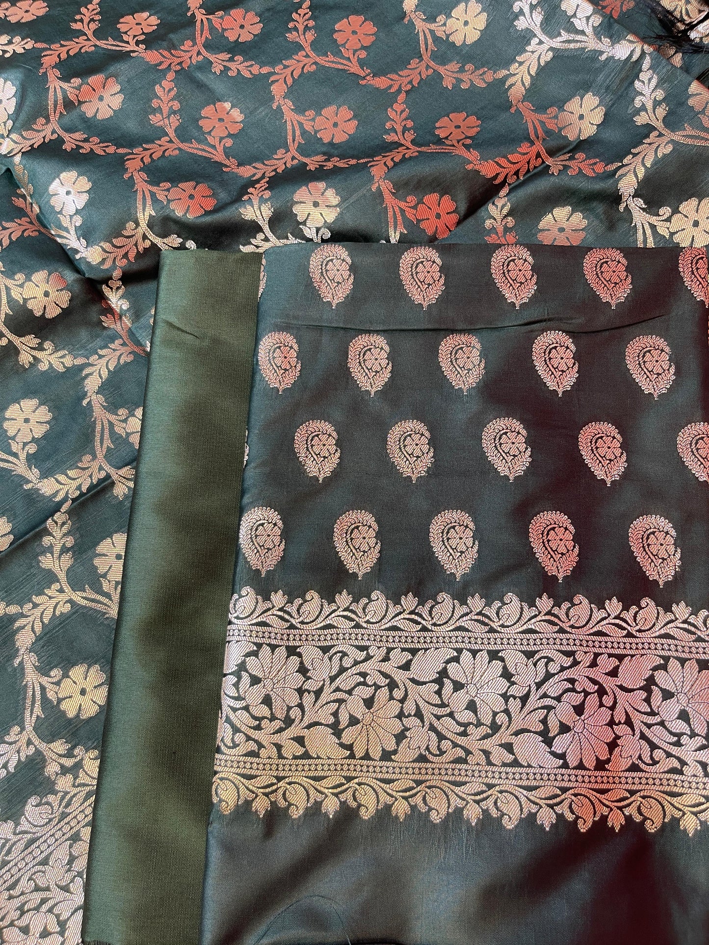 Dark Green Semi Silk Floral Zari Booti Banarasi 3 pcs Suit Set 900AJ_SK19