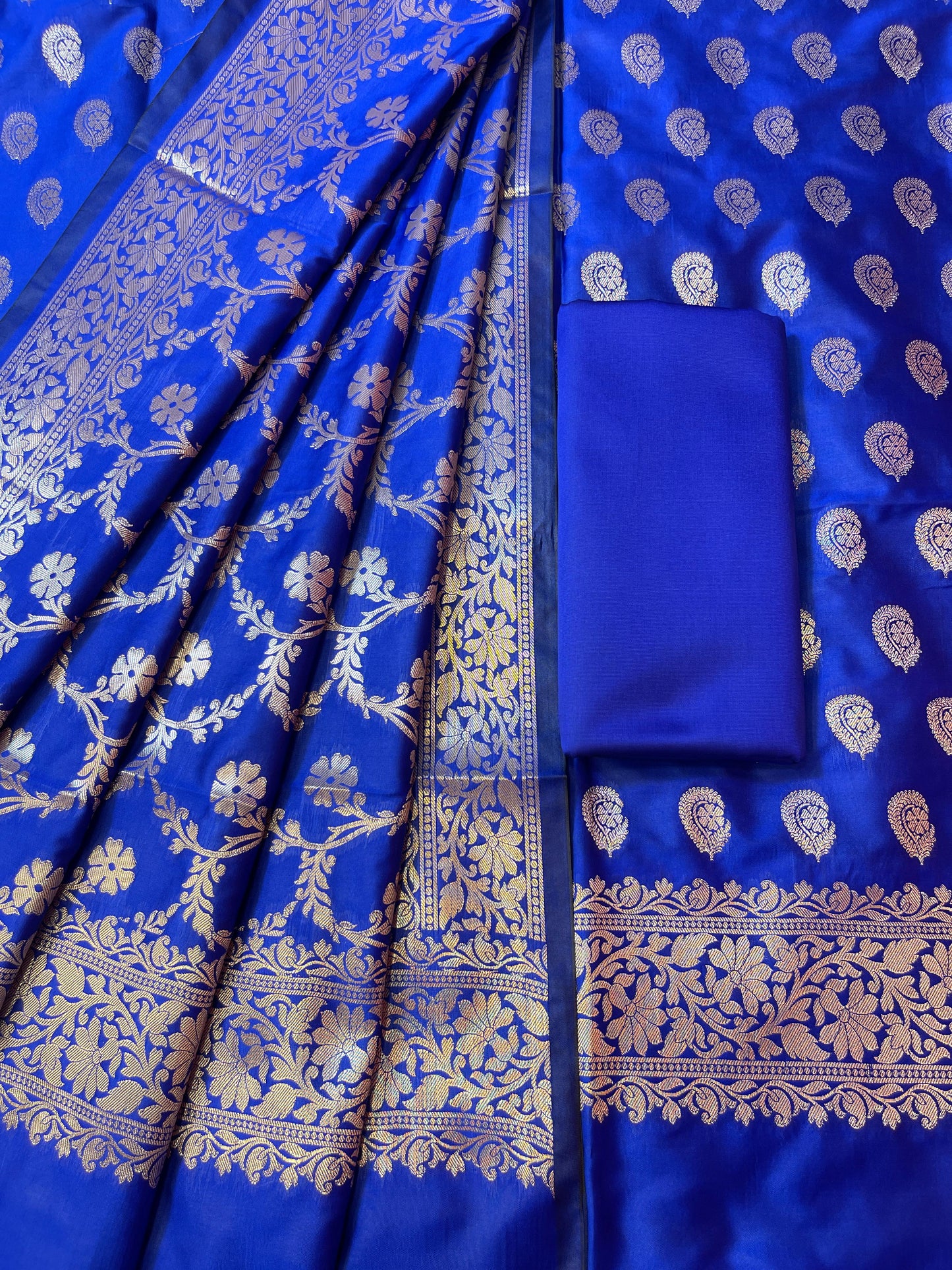 Blue Semi Silk Floral Zari Booti Banarasi 3 pcs Suit Set 900AJ_SK22