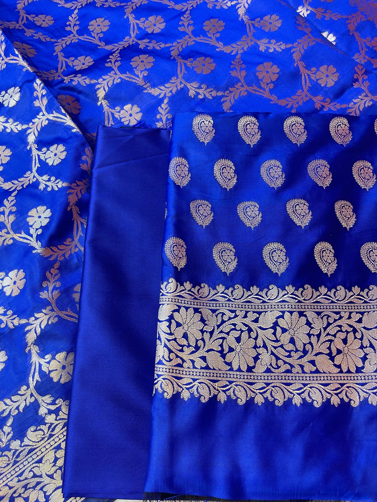 Blue Semi Silk Floral Zari Booti Banarasi 3 pcs Suit Set 900AJ_SK22