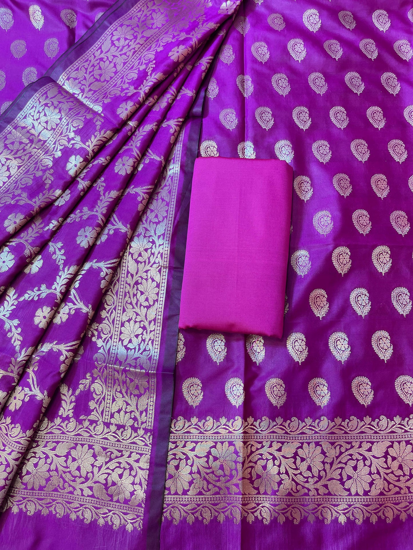 Magenta Semi Silk Floral Zari Booti Banarasi 3 pcs Suit Set 900AJ_SK23