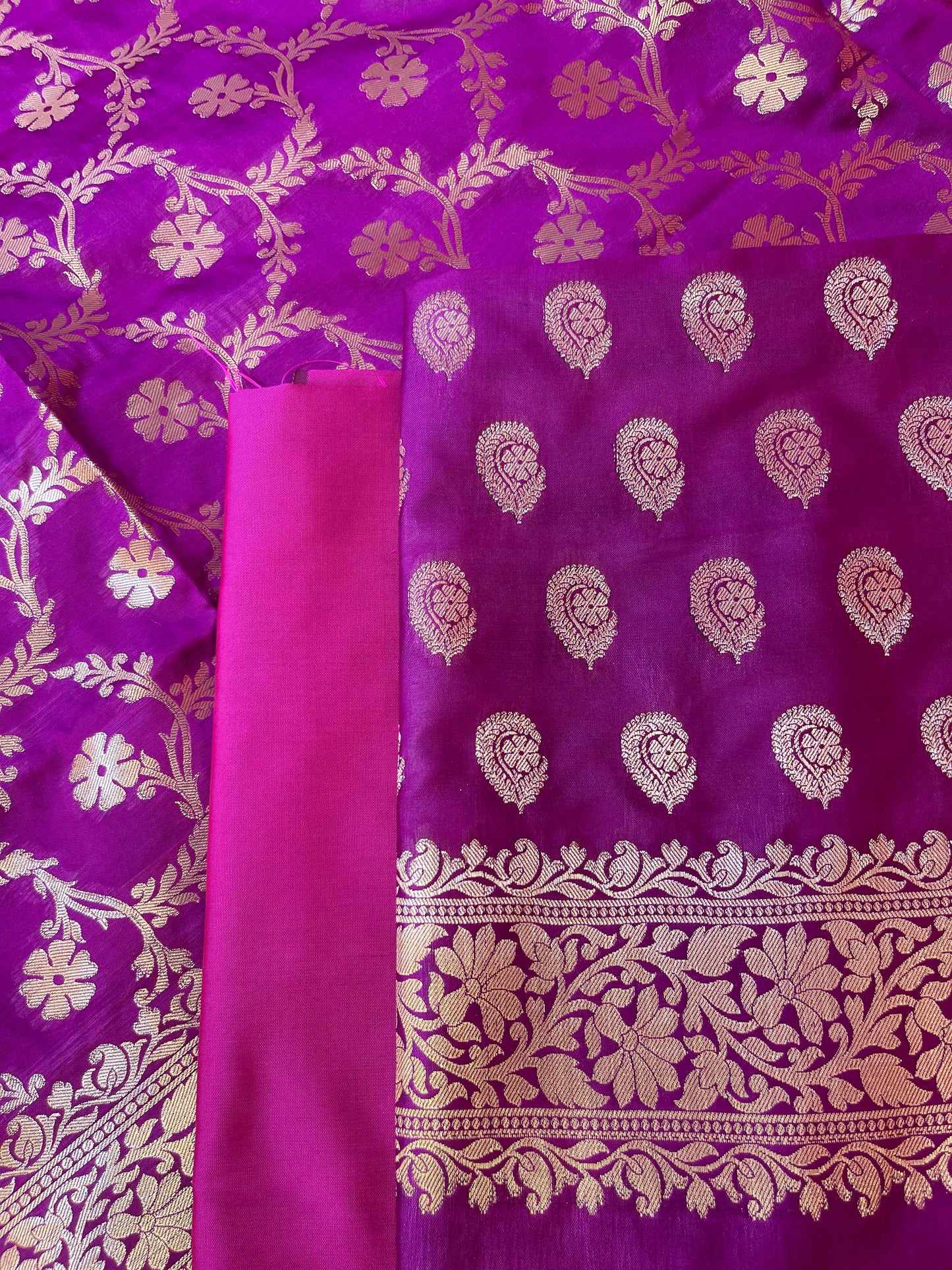 Magenta Semi Silk Floral Zari Booti Banarasi 3 pcs Suit Set 900AJ_SK23