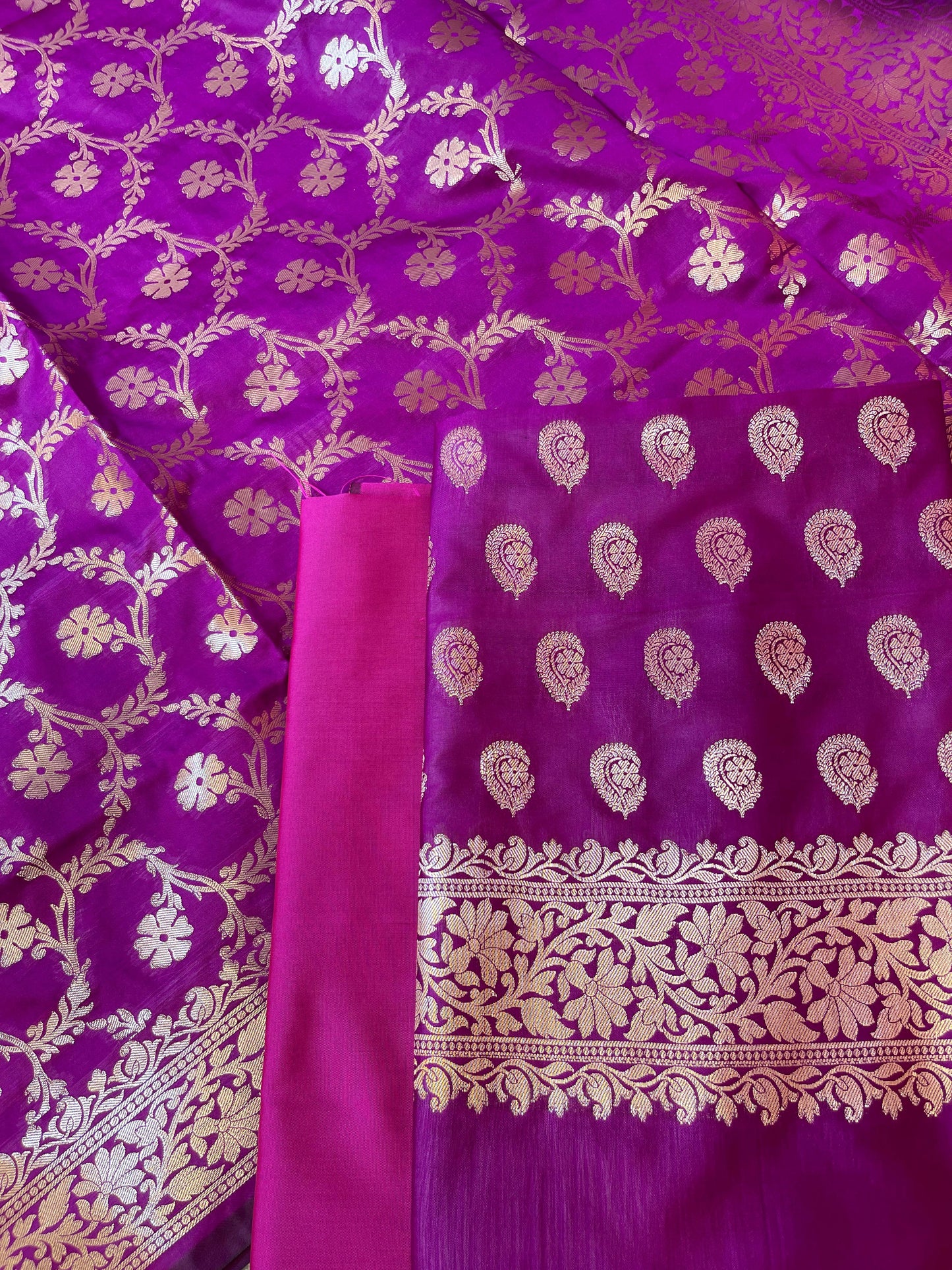 Magenta Semi Silk Floral Zari Booti Banarasi 3 pcs Suit Set 900AJ_SK23