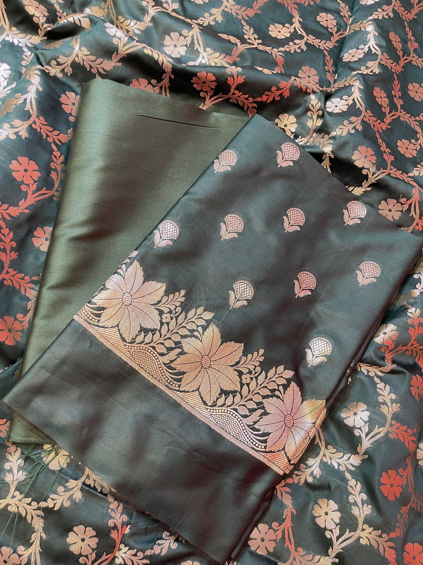 Dark Green Semi Silk Floral Zari Booti Banarasi 3 pcs Suit Set with Zari Jaal Dupatta 900AJ_SK26