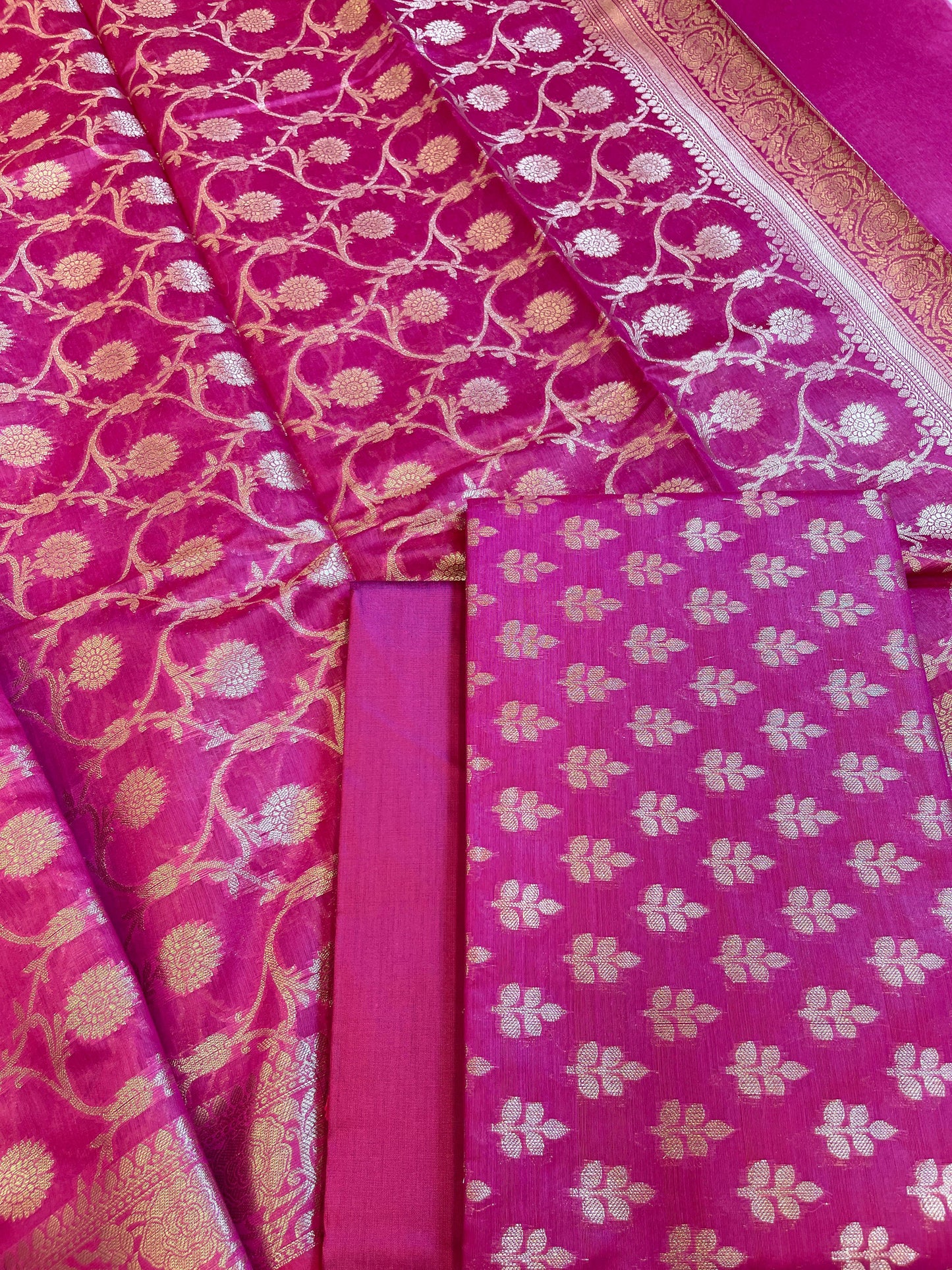Magenta Cotton Leaf Zari Booti Banarasi Suit 950SHL_CT5
