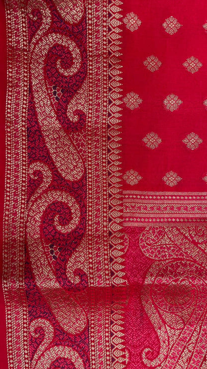 Regal Elegance: Faishana's Exquisite Pure Silk Handloom Red Chiniya Silk Saree with Gold Zari Booti & Tilfi Anchal with Tilfi Zari Border and with Red Blouse