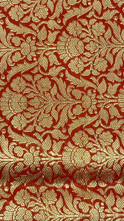 Essence of Tradition: Faishana Pure Handloom Katan Silk Rang kaat Golden Silver Zari Katan Silk Saree with Kadhwa Jungla Honey Bee Booti Blouse
