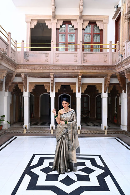 Black Kanchi Silk Banarasi Sarees For Women GEBE5