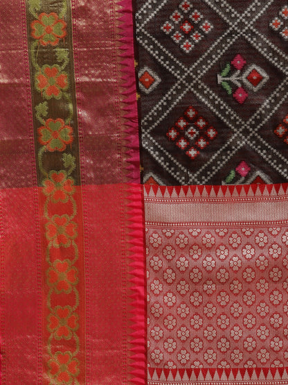 Faishana Presents Black & Magenta Ikkat Patola Art Silk Skirt Pattu Border With Magenta Blouse Banarasi Saree