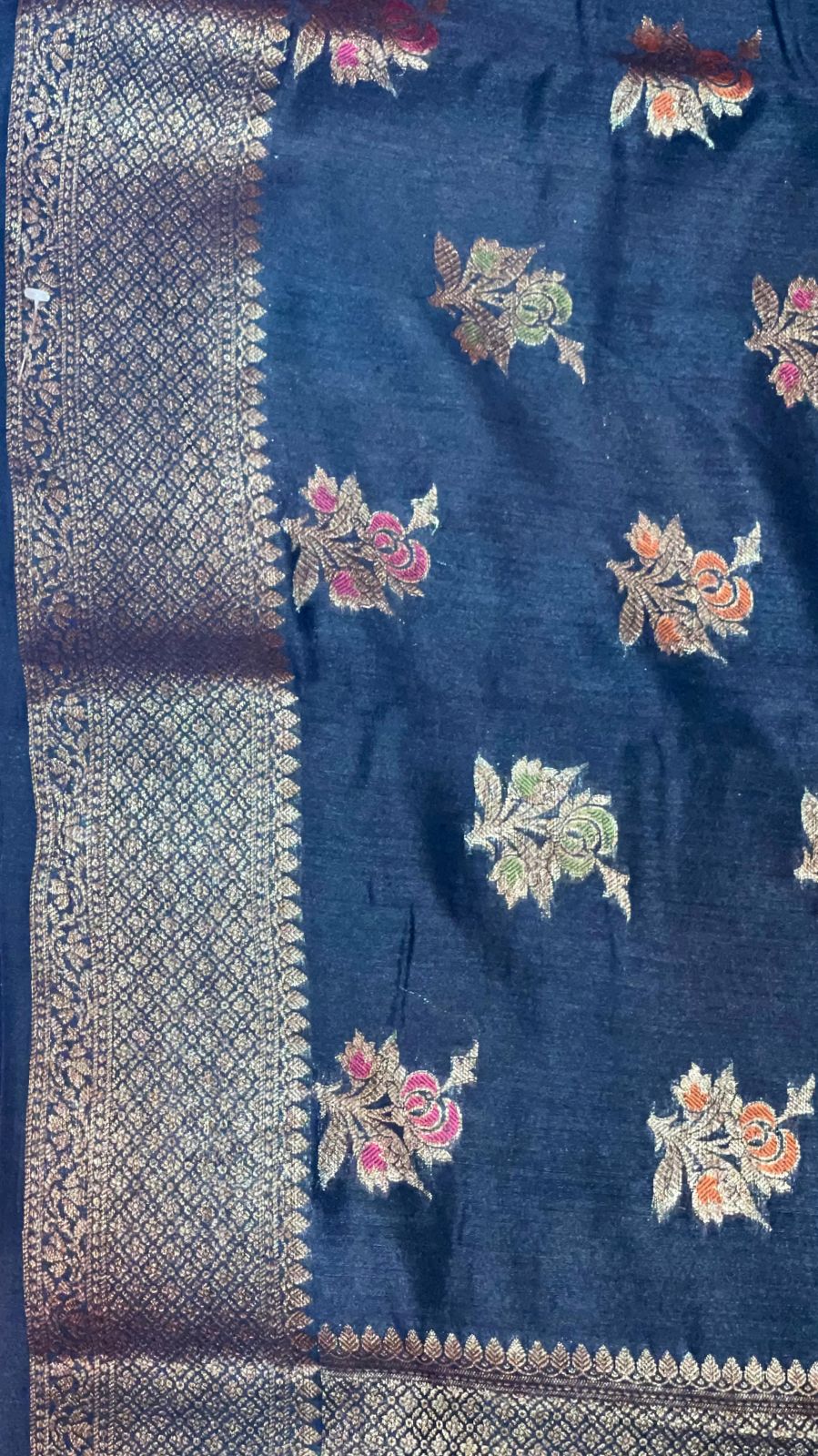 Faishana Presents Pure Handloom Black Munga Silk Floral Minakari Zari Booti Banarasi Floral Jaal Pallu with Black Blouse Piece