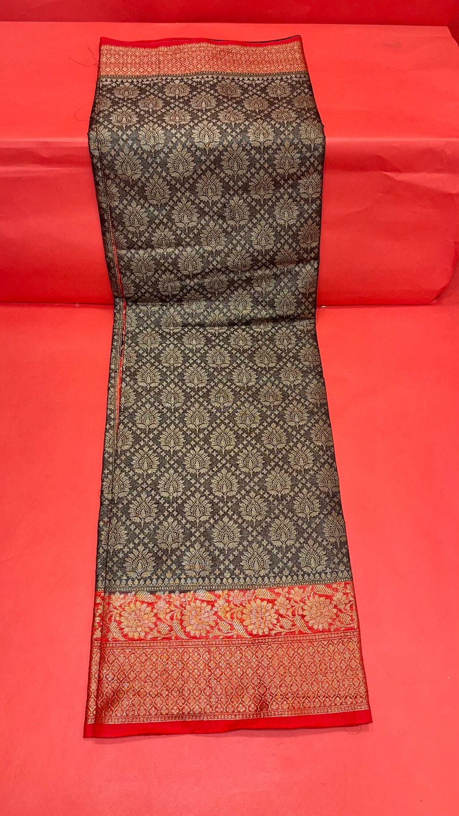 Faishana Presents Black Katan Zari Brocade Saree With Kadiyal Contrast Red Border Banarasi
