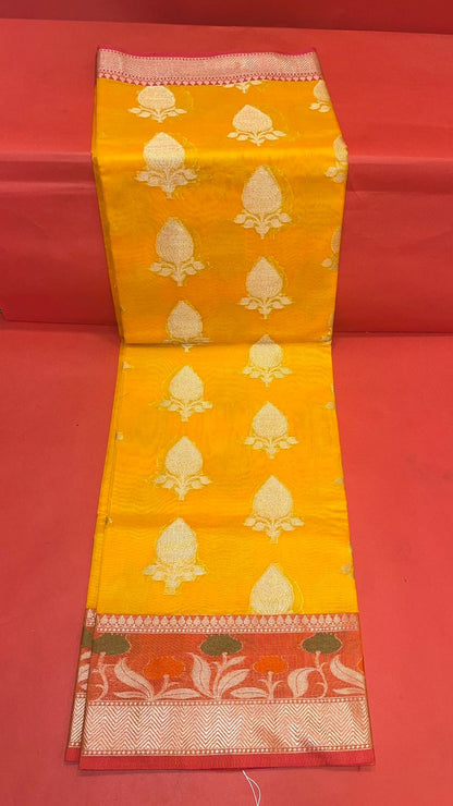 Faishana Presents Beige Woven Organza Pink Border With Pink Blouse Banarasi Saree