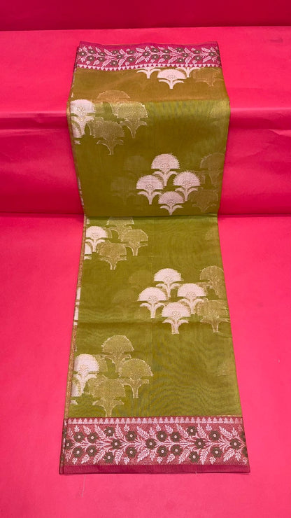 Faishana Presents Green Woven Organza Maroon Border With Maroon Blouse Banarasi Saree