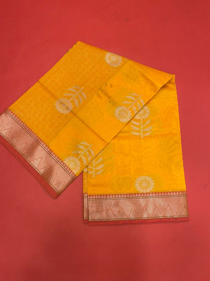 Faishana Presents Gold Woven Organza Maroon Border With Maroon Blouse Banarasi Saree