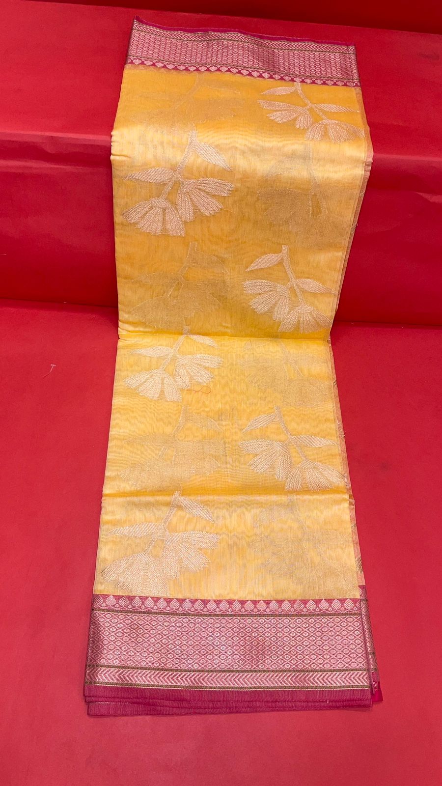 Faishana Presents Beige Woven Organza Pink Border With Pink Blouse Banarasi Saree