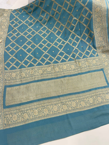 Faishana's Timeless Elegance Pure Silk Handloom Grey Khaddi Georgette Jangla Kadhwa Jaal with Banarasi Kadhwa Border Saree