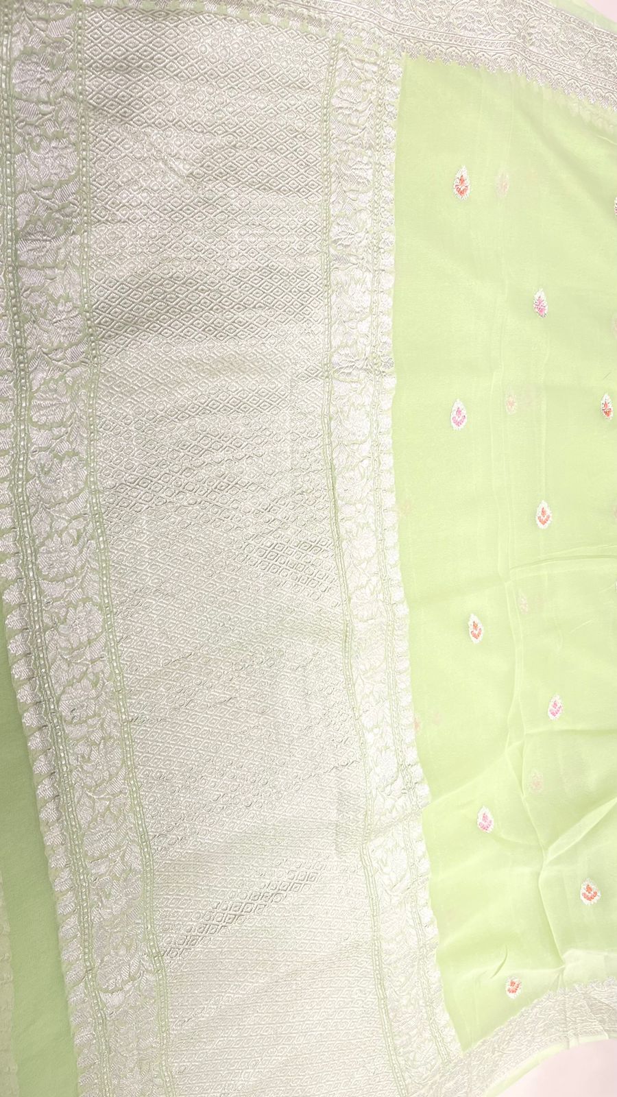 Faishana Pure Silk Handloom Light Green Khaddi Georgette Kadhwa Meena Silver Booti Saree with Banarasi Silver Zari Border Saree