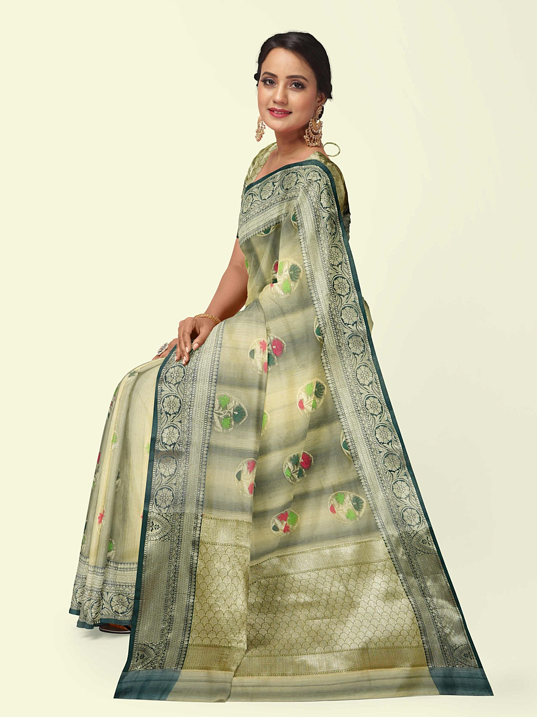 Faishana Presents Woven Grey Matka Silk Tilfi Boota Zari Border With Green Blouse Banarasi Saree