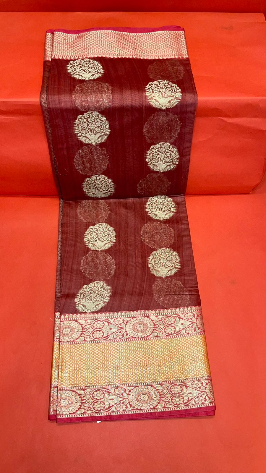Faishana Presents Handwoven Pink Matka Silk Boota Skirt Border With Magenta Blouse Banarasi Saree