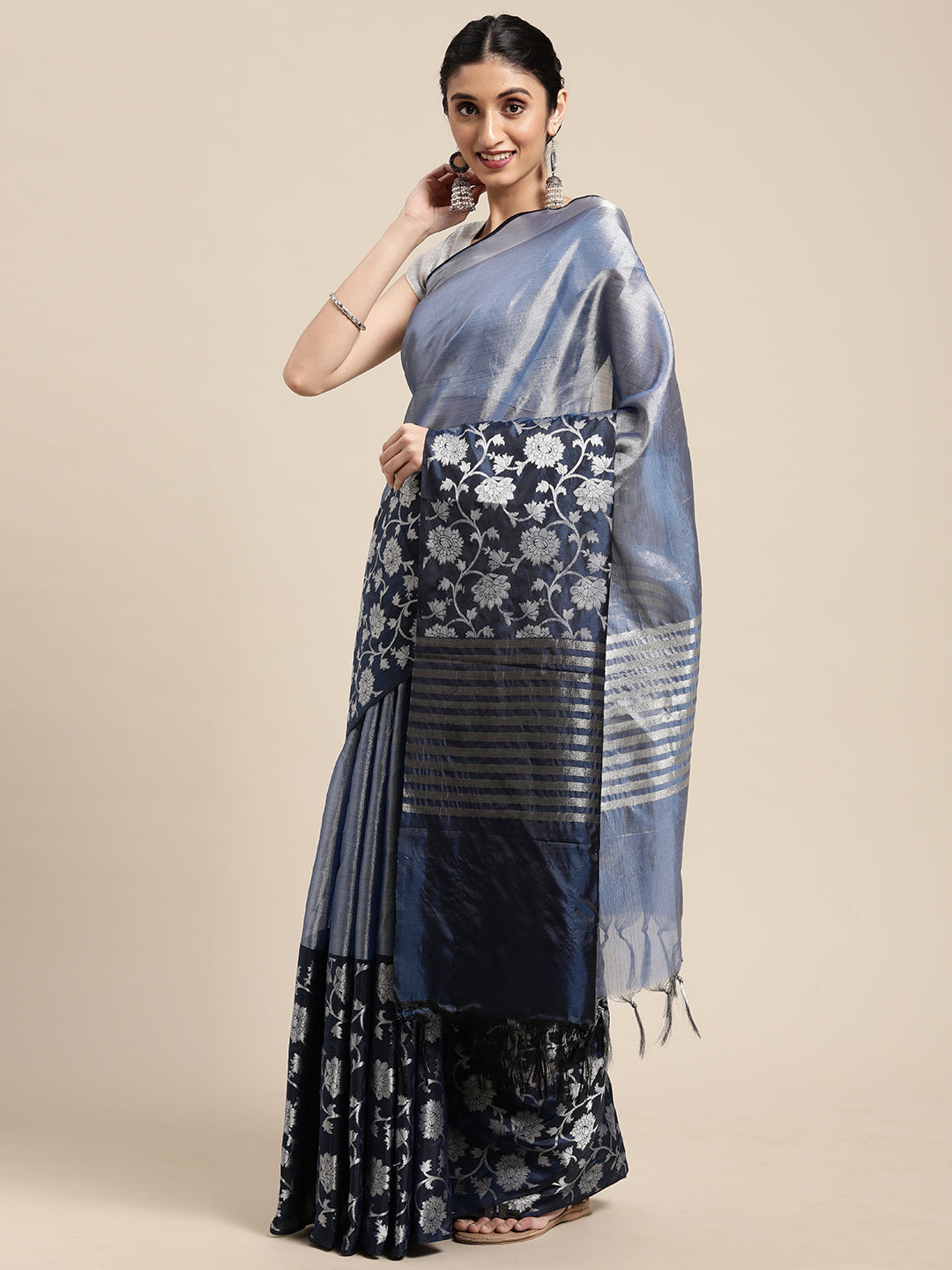 Faishana Presents Lavender Silver Zari Glass Tissue Tanchoi Contrast Large Border Banarasi Saree
