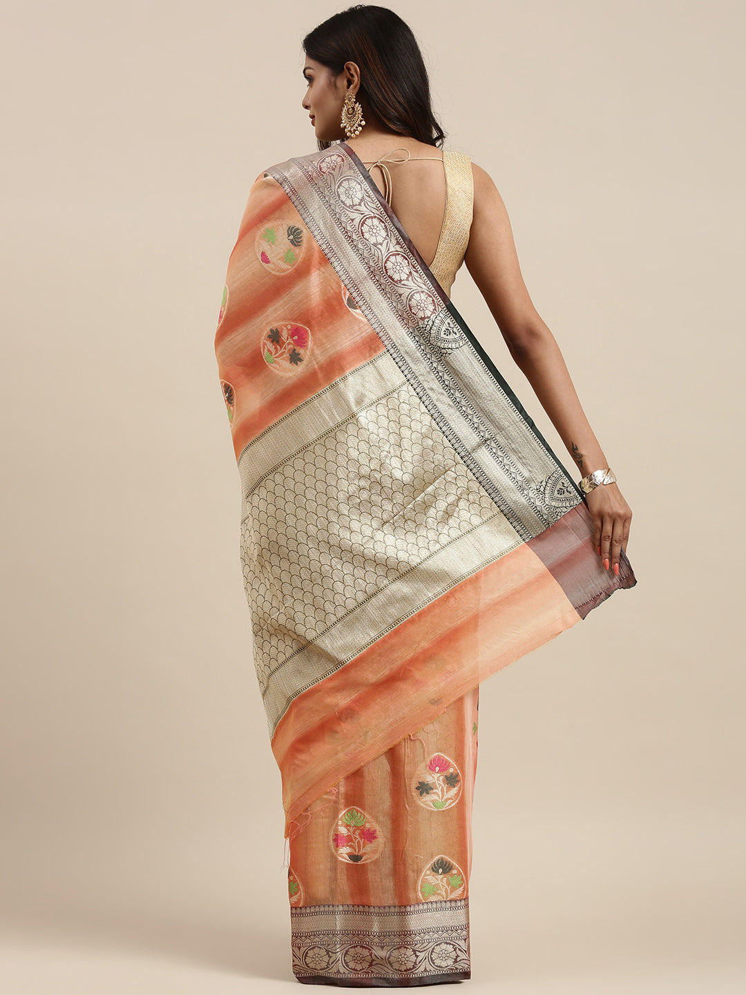 Faishana Presents Handwoven Peach Matka Silk Tilfi Boota Zari Border With Mehndi Green Blouse Banarasi Saree