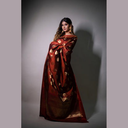 Faishana Presents Chestnut Brown Katan Silk Woven Gold Zari Meena Border Handloom Banarasi Saree With Maroon Blouse Piece