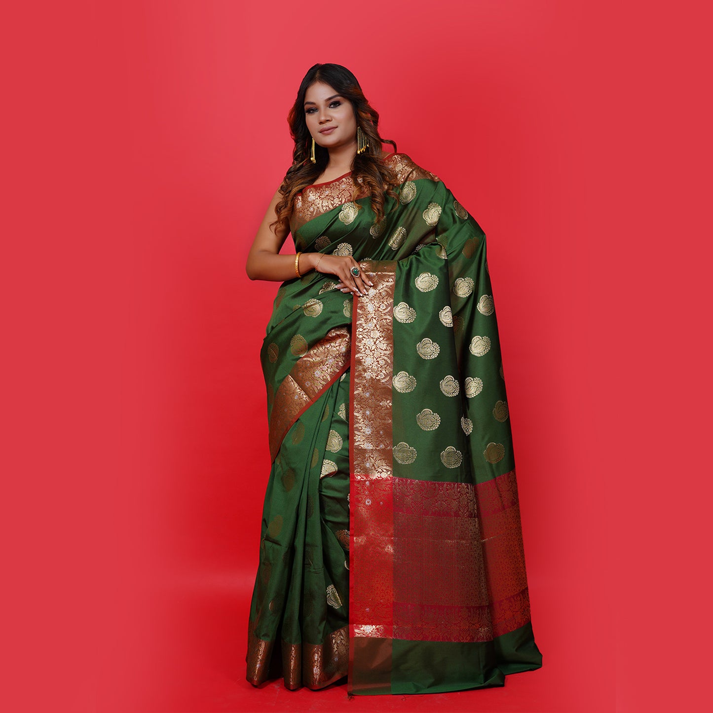 Faishana Presents Green Katan Silk Woven Gold Zari Silver Meena Border Handloom Banarasi Saree With Maroon Blouse Piece
