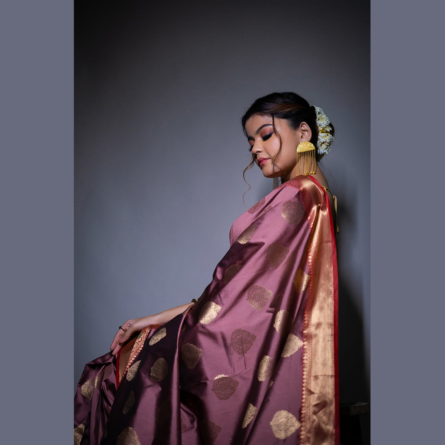 Faishana Presents Light Mauve Katan Silk Woven Gold Zari Meena Border Handloom Banarasi Saree With Maroon Blouse Piece
