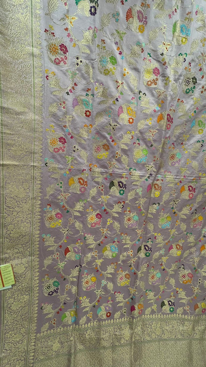 Enchanting Elegance: Faishana's Pure Handloom Katan Silk in Light Purple Meenakari Kadhwa Floral Jangla Booti Kadhwa Border and matching Purple Blouse