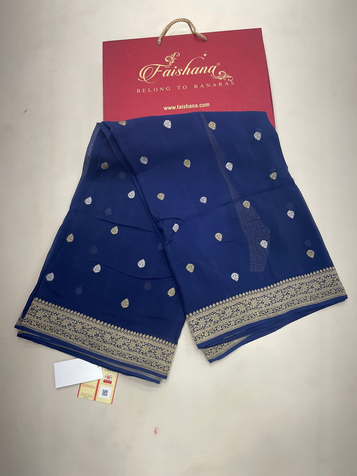 Faishana's Exquisite Pure Silk Handloom Khaddi Georgette Saree with Navy Blue and Golden Zari Kadhwa Booti Zari Border