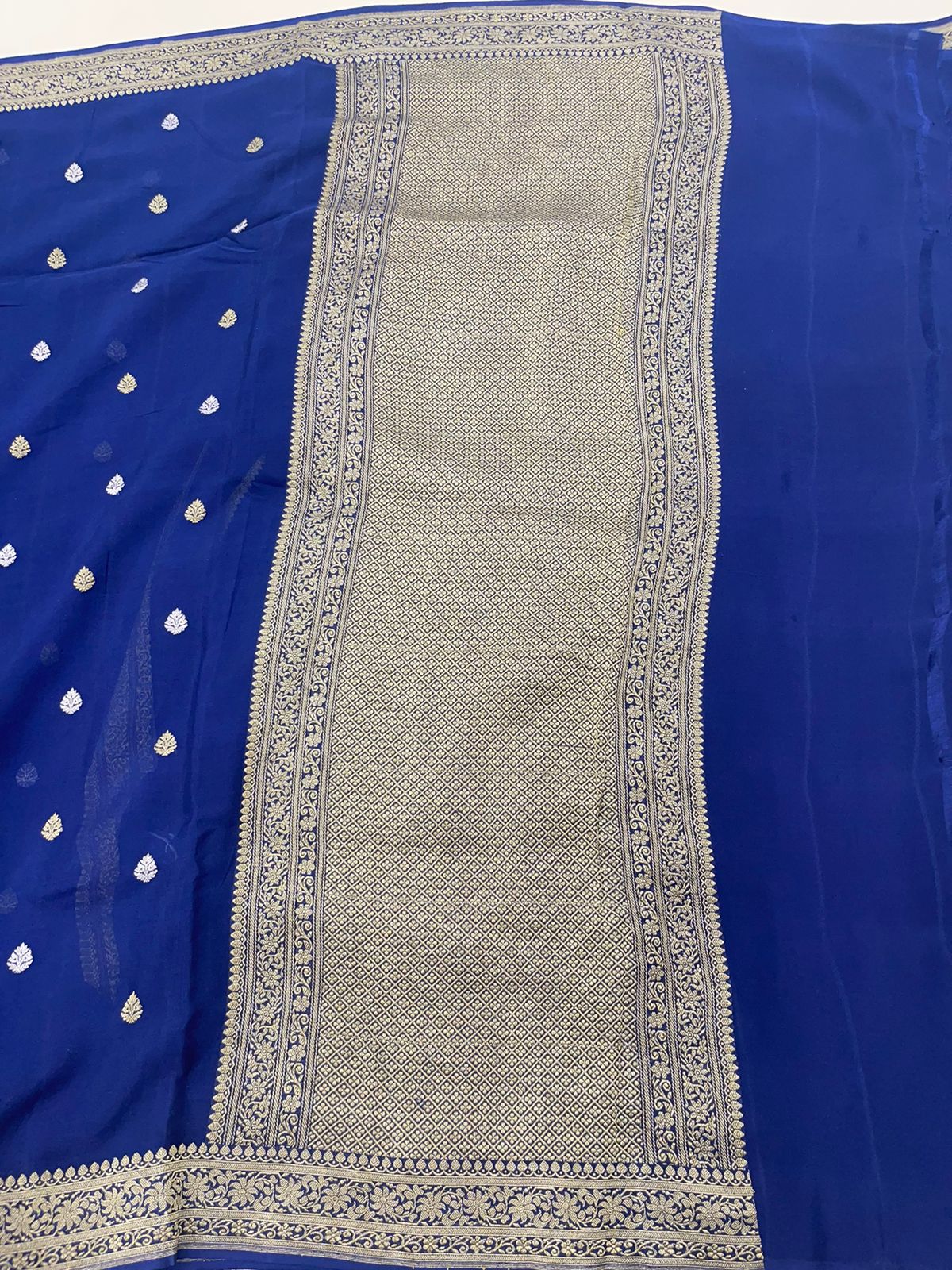 Faishana's Exquisite Pure Silk Handloom Khaddi Georgette Saree with Navy Blue and Golden Zari Kadhwa Booti Zari Border