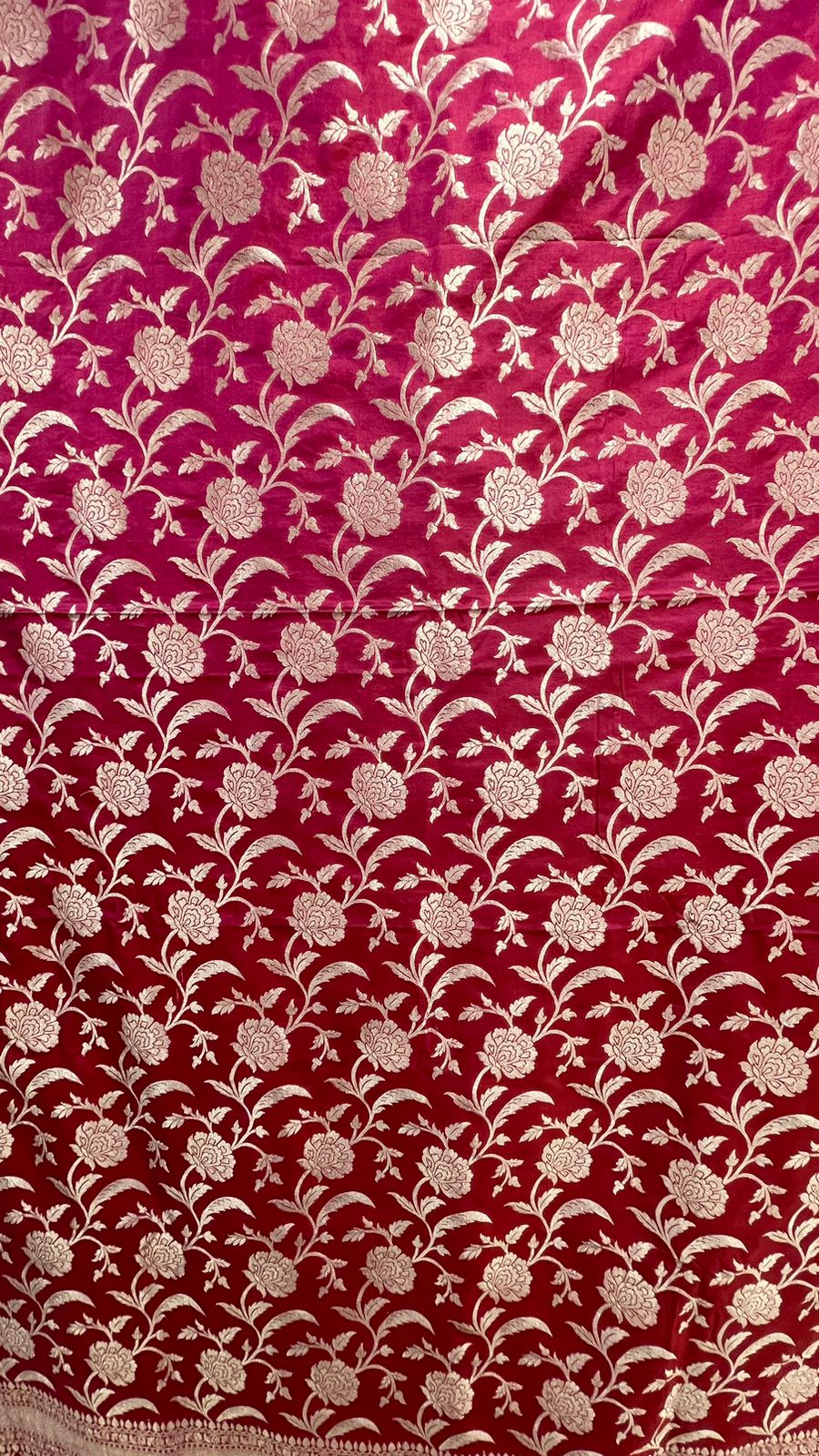 Faishana Pure Silk Handloom Magenta Uppada Light Gold Kadhwa Floral Zari Jaal with Kadhwa weave Pallu Border and Magenta Kadhwa Blouse Saree