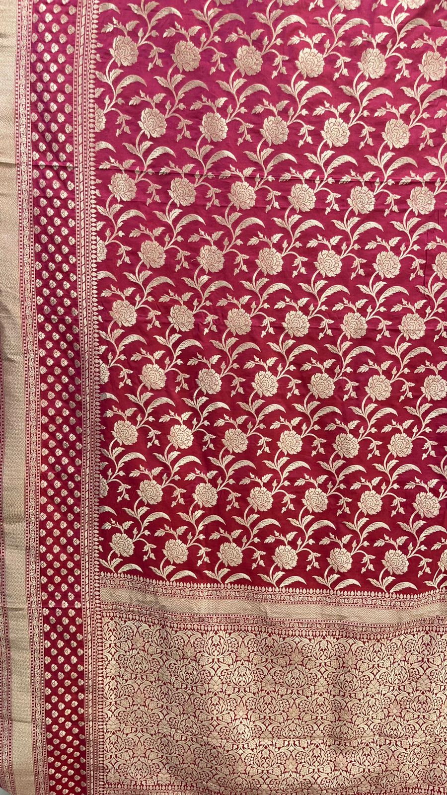 Faishana Pure Silk Handloom Magenta Uppada Light Gold Kadhwa Floral Zari Jaal with Kadhwa weave Pallu Border and Magenta Kadhwa Blouse Saree