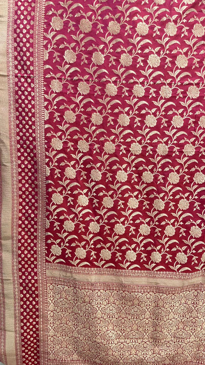 Faishana Pure Silk Handloom Magenta Uppada Light Gold Kadhwa Floral Zari Jaal with Kadhwa weave Pallu Border and Magenta Kadhwa Blouse Saree