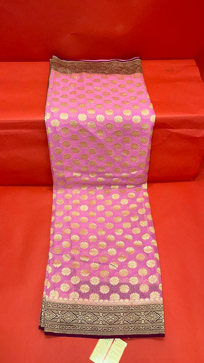 Radiant Threads: Faishana's Pure Silk Handloom Pink Khaddi Georgette Kadhwa Zari Booti Adorned in Kadhwa Magenta Pallu & Blouse