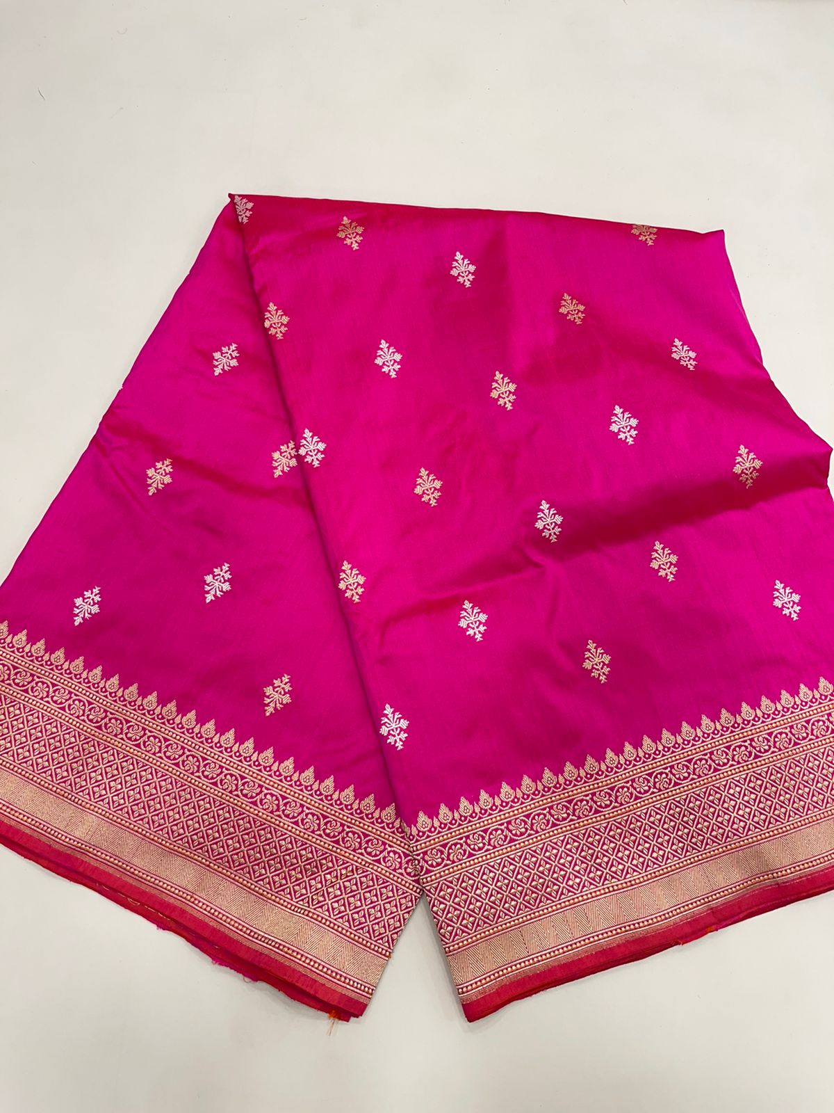 Faishana Pure Silk Handloom Pink Katan Silk Sona Rupa Swastik Kadhwa Booti with Kadhwa Border and Pink Stripe Blouse