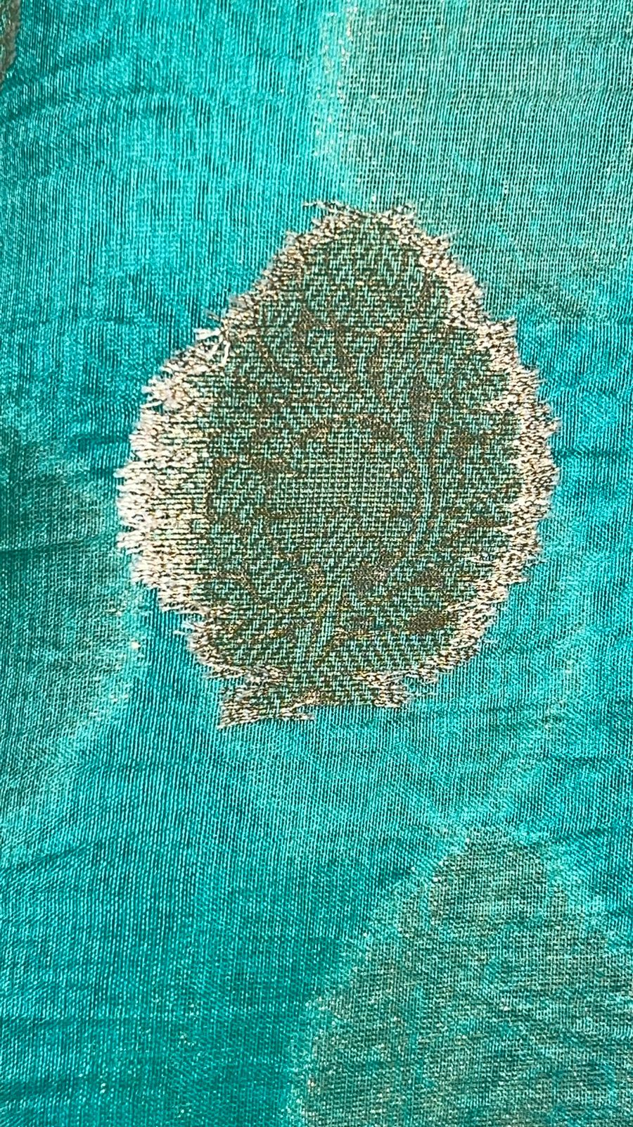 Faishana Pure Silk Handloom Seagreen Organza Antique Golden Zari Boota with Kadiyal Zari Anchal with Banarasi Broad Border and Seagreen Blouse