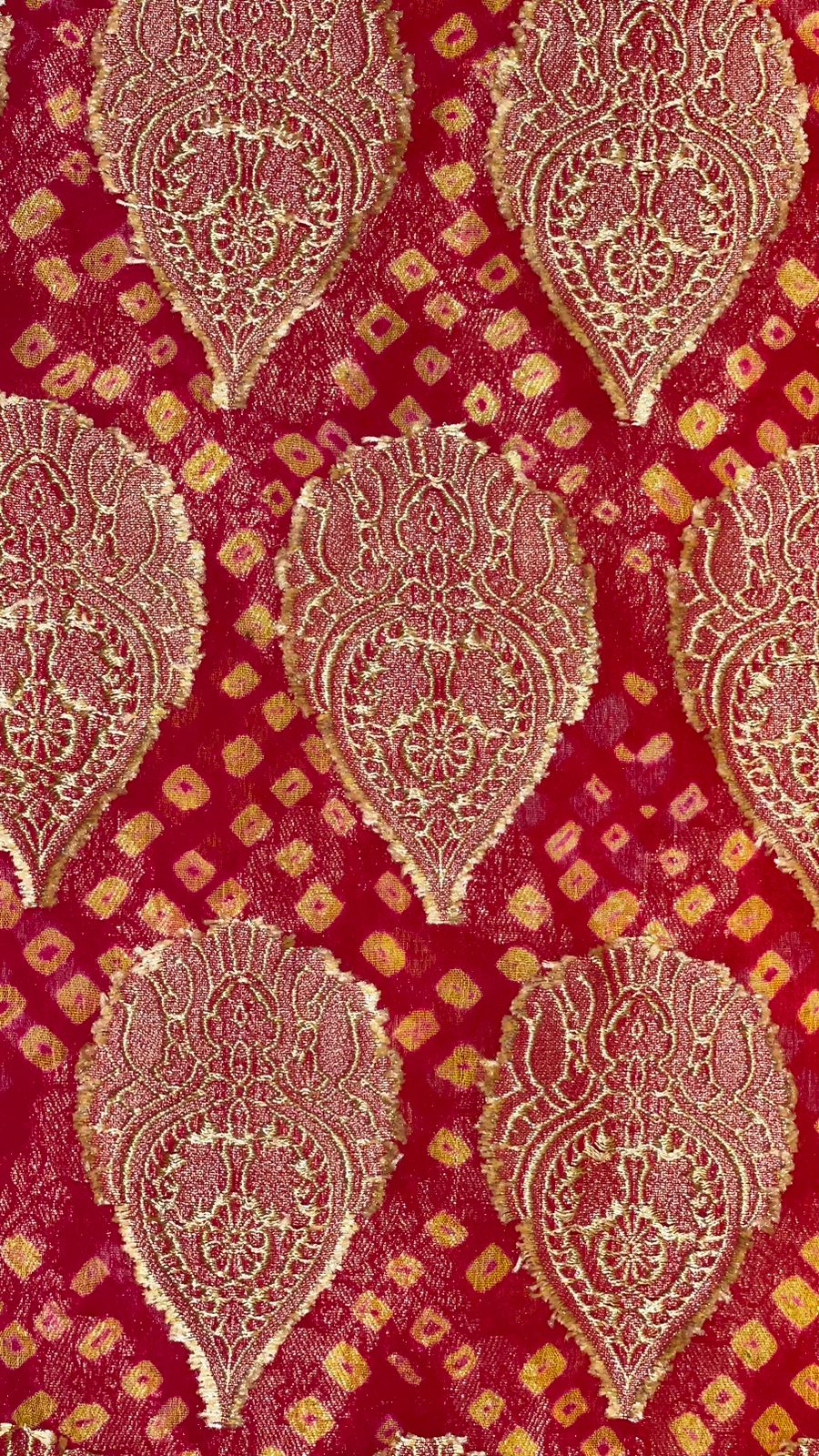 Sunset Splendor: Faishana's Vibrant 2D Yellow and Orange Katan Georgette Bandhej Zari Kadhwa Jaal Chunri Booti with Kadhwa Contrasting Red Pallu and Blouse Saree