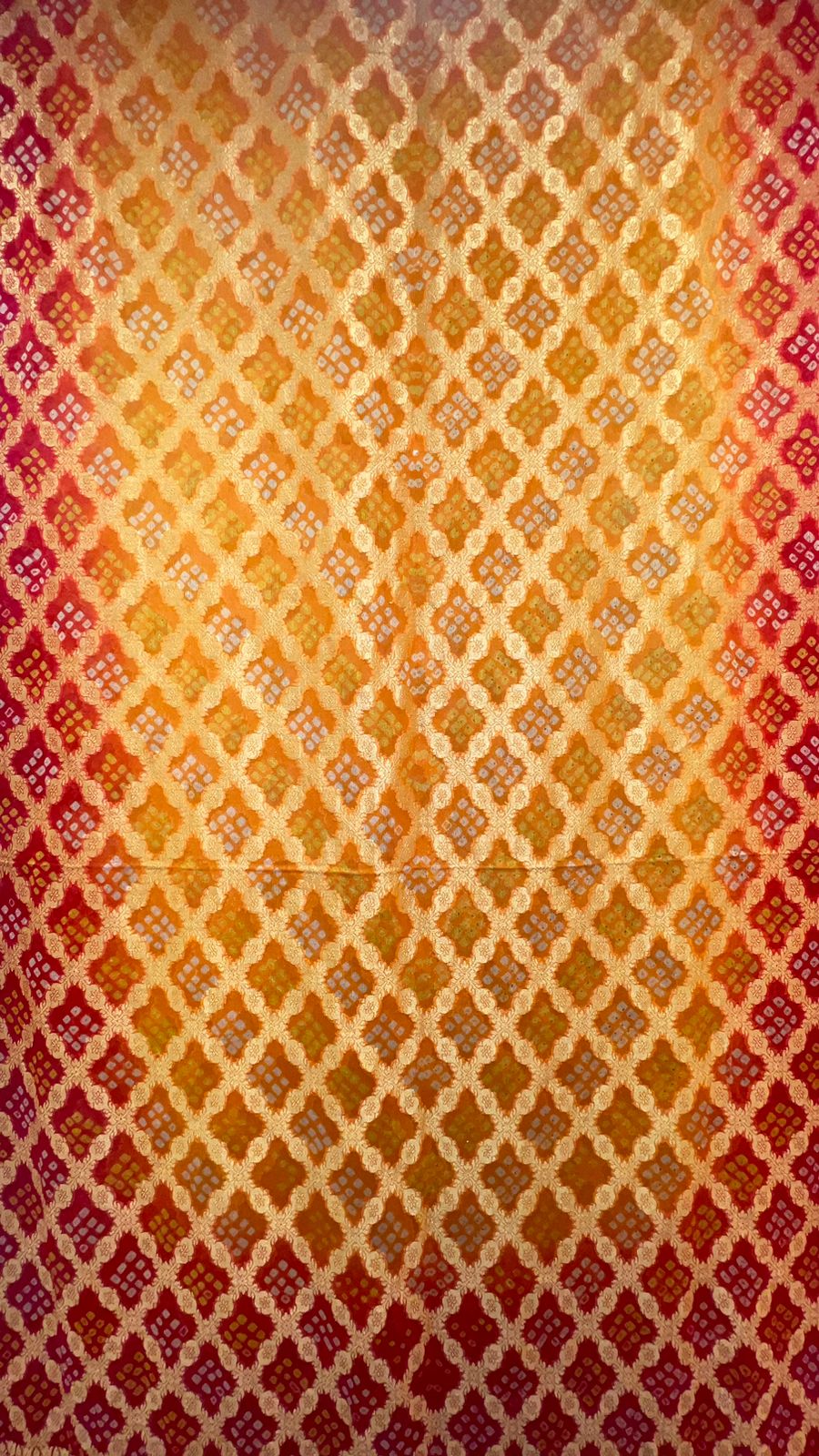 Sunset Splendor: Faishana's Vibrant 2D Yellow and Orange Katan Georgette Bandhej Zari Kadhwa Jaal Chunri Booti with Kadhwa Contrasting Red Pallu and Blouse Saree