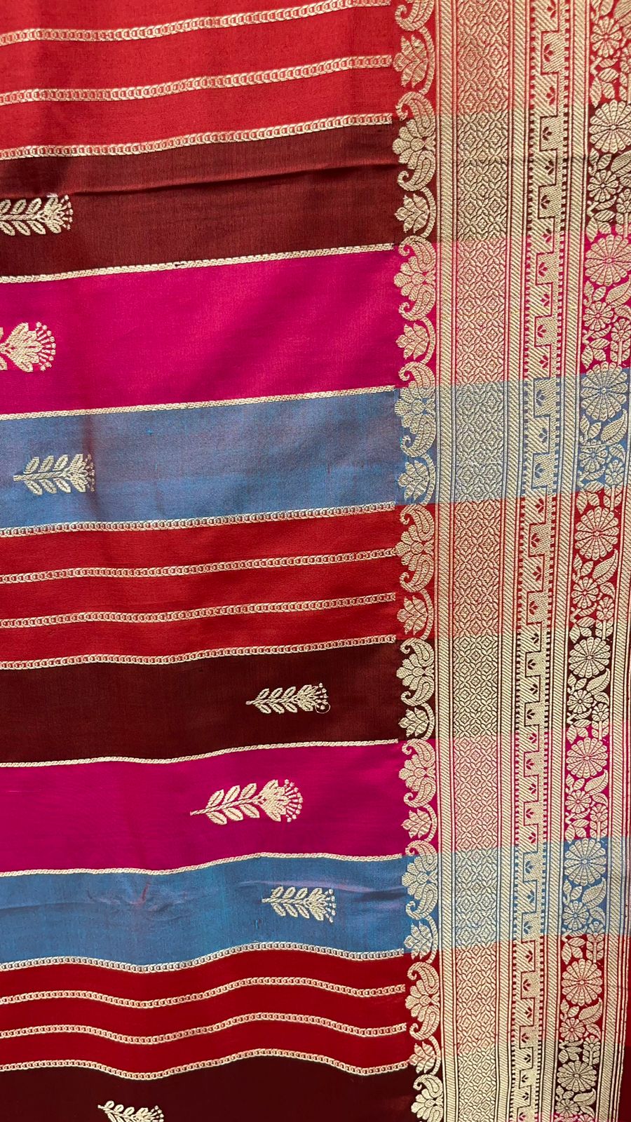 Exquisite Faishana Pure Silk Handloom: Katan Silk Rang Kaat Kadhwa Strip Booti Saree with Kadhwa Zari Border and Red Blouse