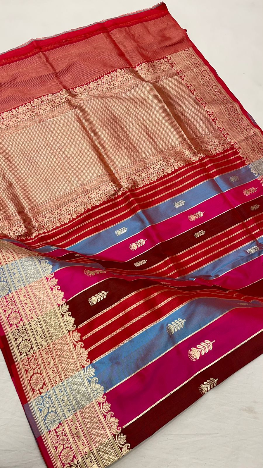 Exquisite Faishana Pure Silk Handloom: Katan Silk Rang Kaat Kadhwa Strip Booti Saree with Kadhwa Zari Border and Red Blouse